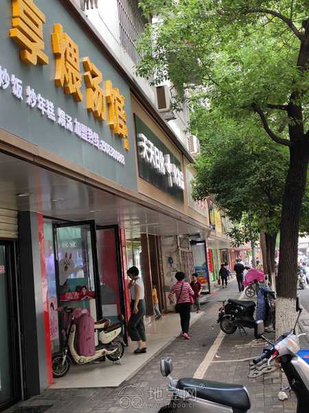 市中心廣場(chǎng)東路雙門面旺鋪虧本轉(zhuǎn) 南昌店面轉(zhuǎn)讓